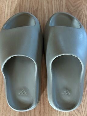 Adidas Minimal Slide Sandals in Olive